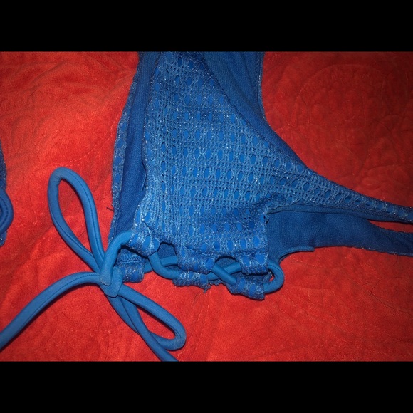 Bikini - Picture 4 of 5